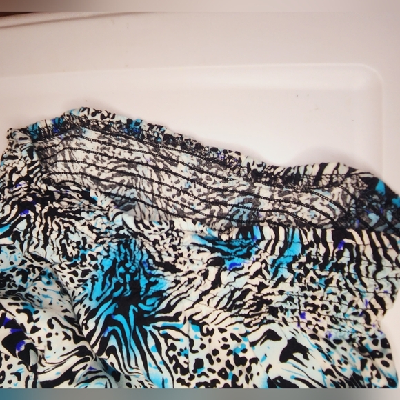 FCNY blue and black animal print one shoulder ruffled blouse size medium - Picture 6 of 10